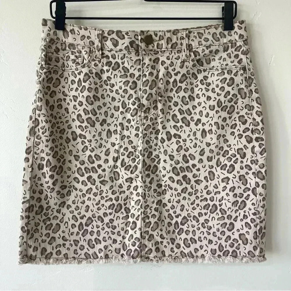 Sanctuary Denim Simone Leopard Print Mini Skirt Size 29 EUC - Picture 3 of 10